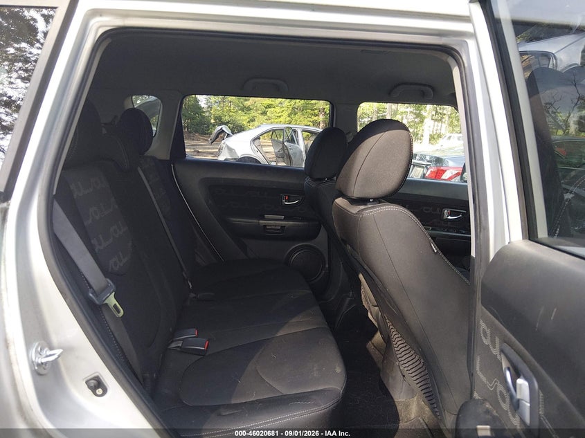 2013 KIA SOUL auction photo 8