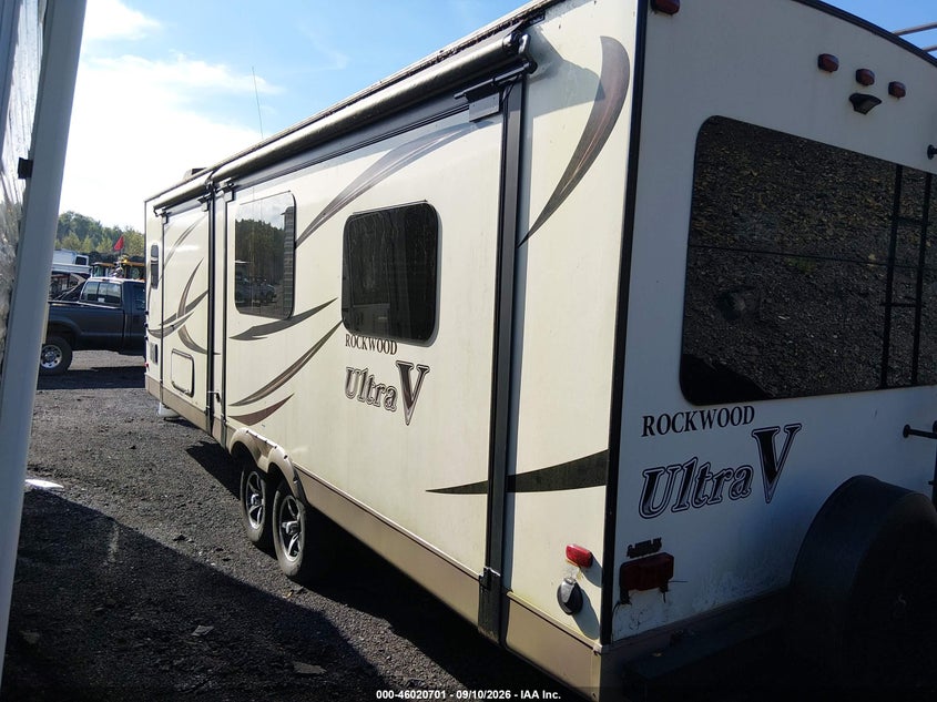 2016 ROCKWOOD ULTRA V auction photo 3