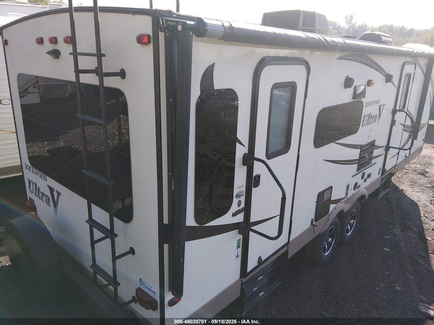 2016 ROCKWOOD ULTRA V auction photo 4