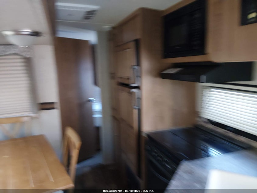 2016 ROCKWOOD ULTRA V auction photo 7