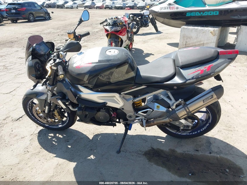 APRILIA TUONO 2009