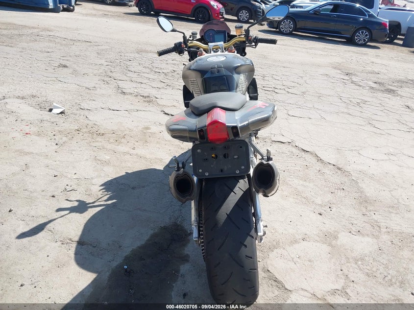 APRILIA TUONO 2009
