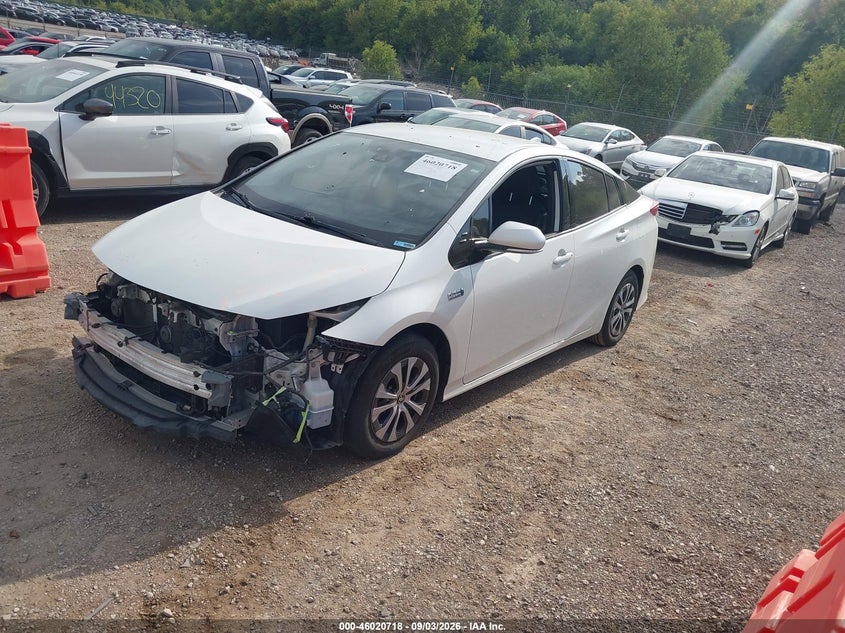 TOYOTA PRIUS PRIME - zdjęcie 2