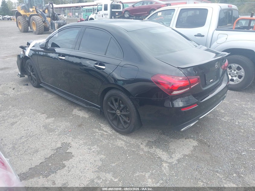 Фото 3 - MERCEDES-BENZ A 220