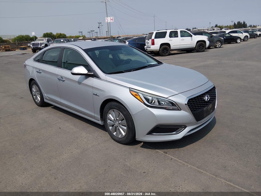 2017 HYUNDAI SONATA HYBRID auction photo 1