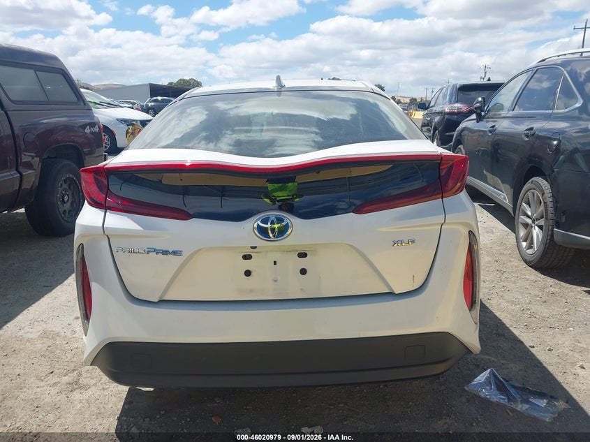 TOYOTA PRIUS PRIME - zdjęcie 16