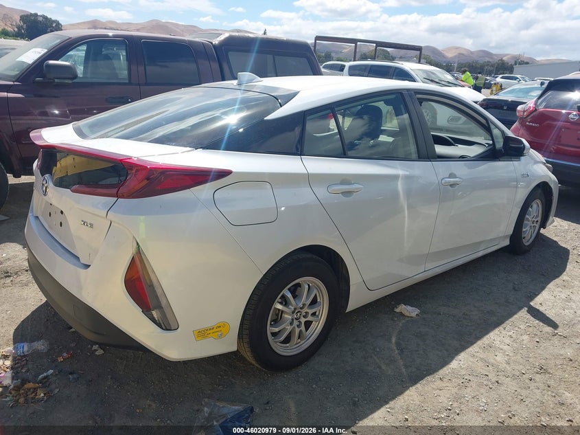 TOYOTA PRIUS PRIME - zdjęcie 4
