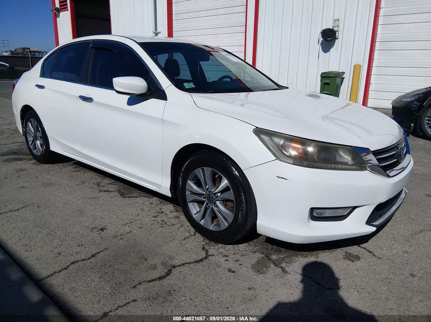 2015 HONDA ACCORD auction photo 1