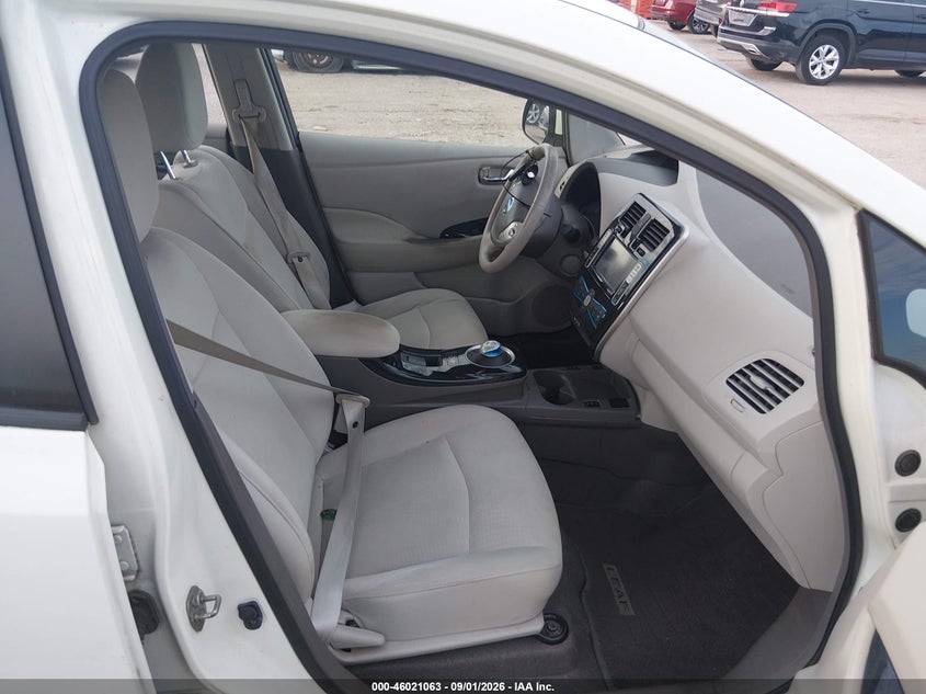 2012 NISSAN LEAF auction photo 5