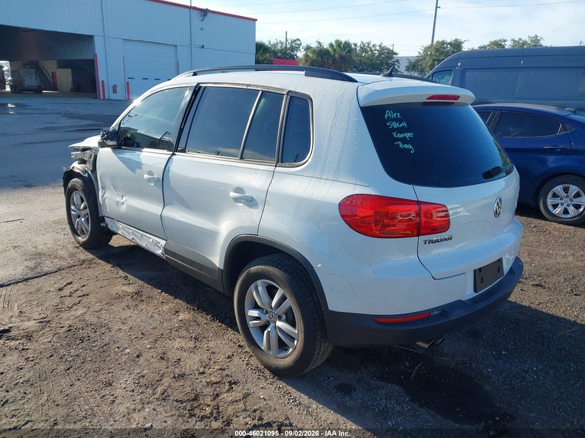 2016 VOLKSWAGEN TIGUAN auction photo 3