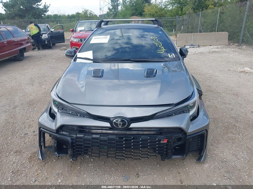 TOYOTA GR COROLLA - zdjęcie 12