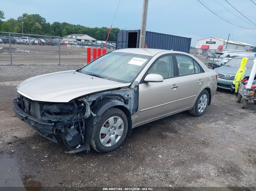 2010 HYUNDAI SONATA auction photo 2