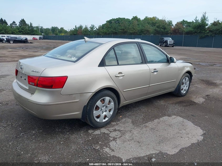 2010 HYUNDAI SONATA auction photo 4