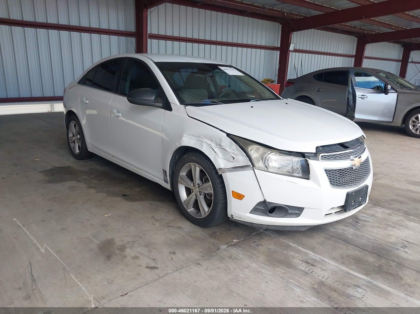 2012 CHEVROLET CRUZE auction photo 1