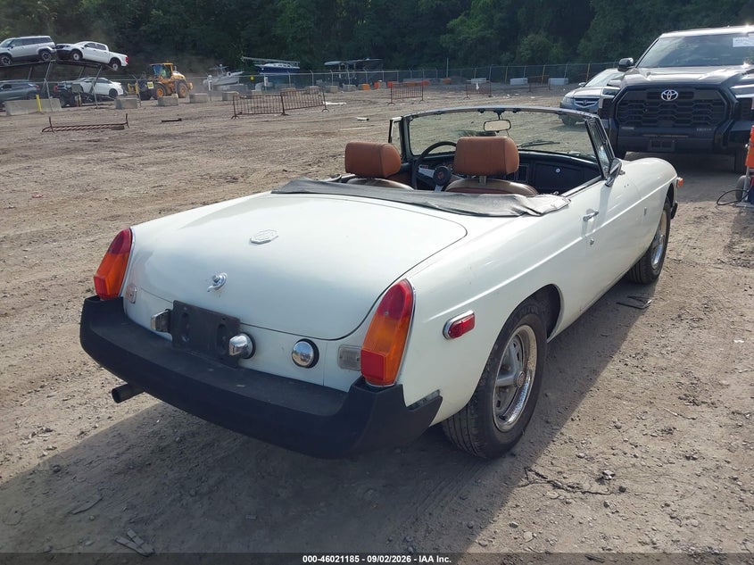 1975 MG MGB auction photo 4