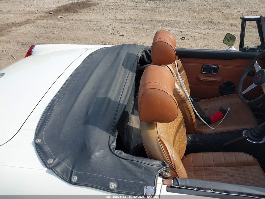 1975 MG MGB auction photo 8