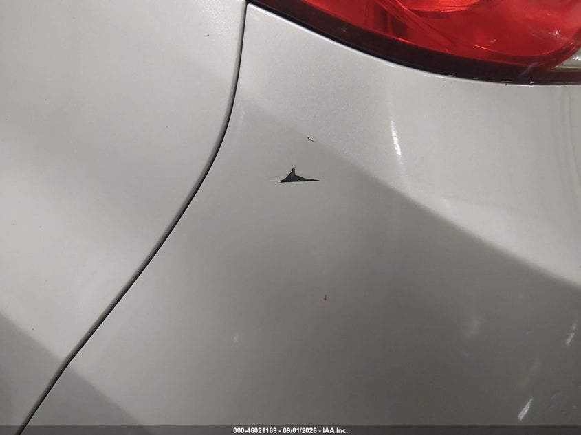 HYUNDAI ELANTRA 2013 VIN KMHDH4AE3DU955879