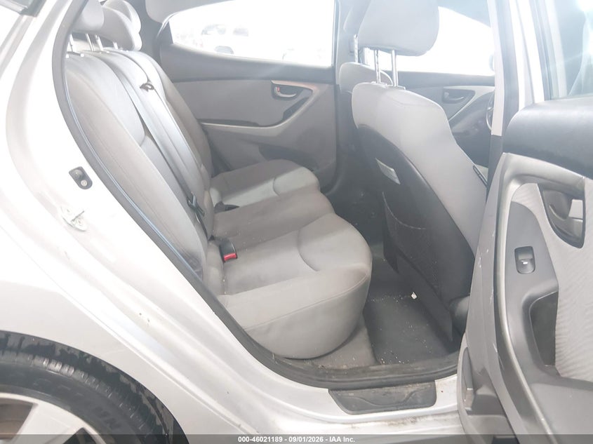 HYUNDAI ELANTRA 2013 VIN KMHDH4AE3DU955879