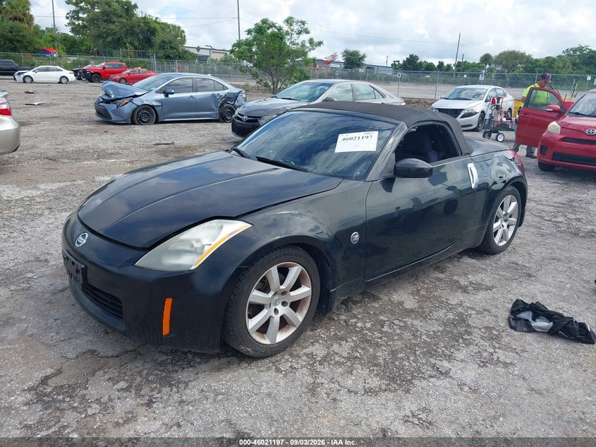 2005 NISSAN 350Z auction photo 2