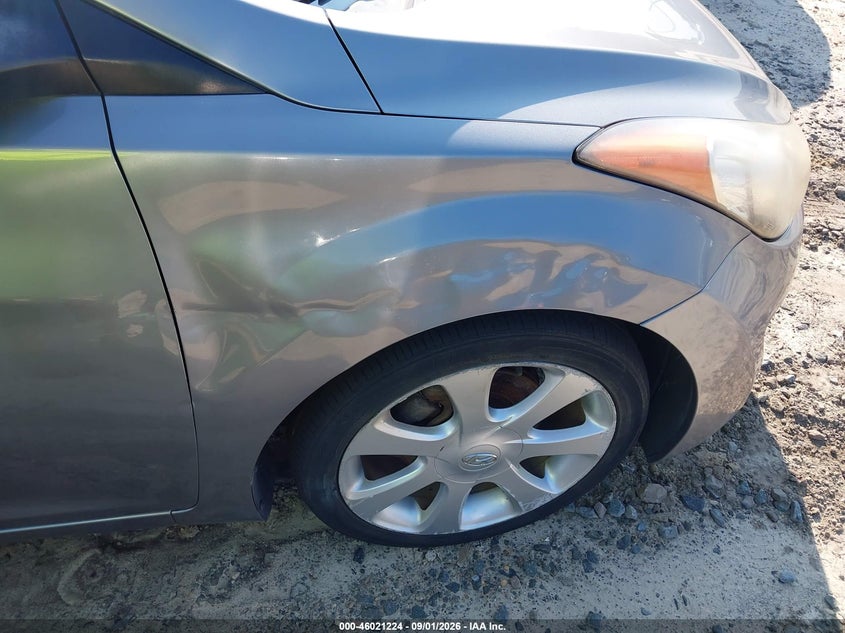 2011 HYUNDAI ELANTRA auction photo 6