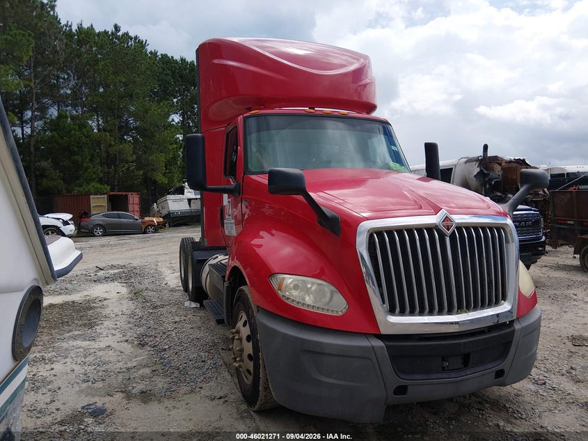 2020 INTERNATIONAL LT auction photo 1