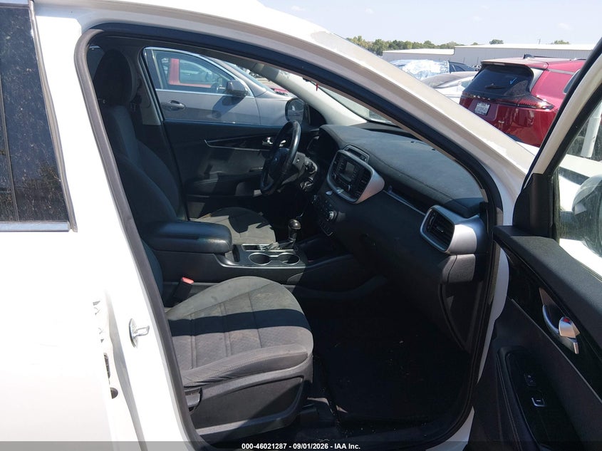 2016 KIA SORENTO auction photo 5