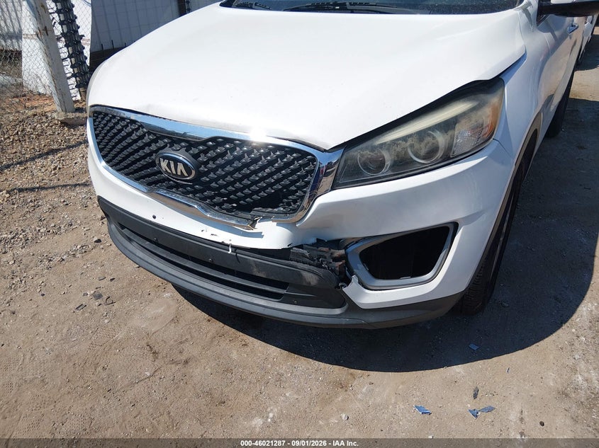 2016 KIA SORENTO auction photo 6