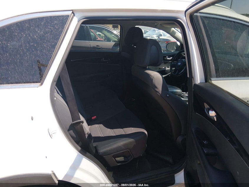 2016 KIA SORENTO auction photo 8