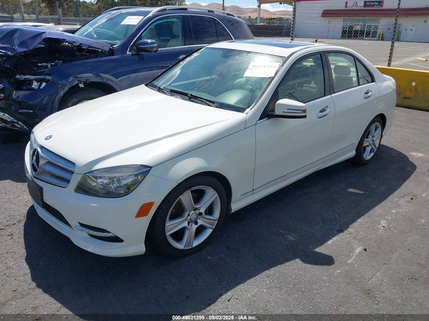 2011 MERCEDES-BENZ C 300 auction photo 2
