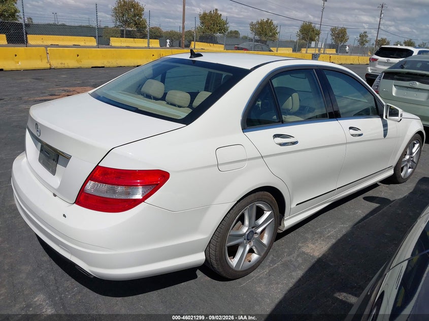 2011 MERCEDES-BENZ C 300 auction photo 4