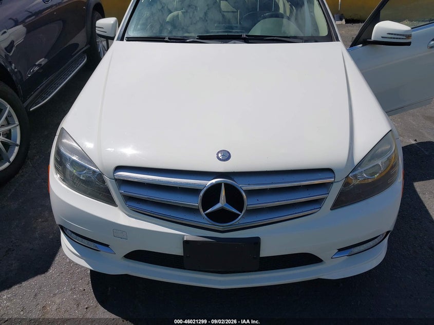 2011 MERCEDES-BENZ C 300 auction photo 6