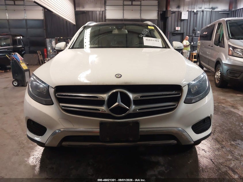 MERCEDES-BENZ GLC 300 - zdjęcie 12