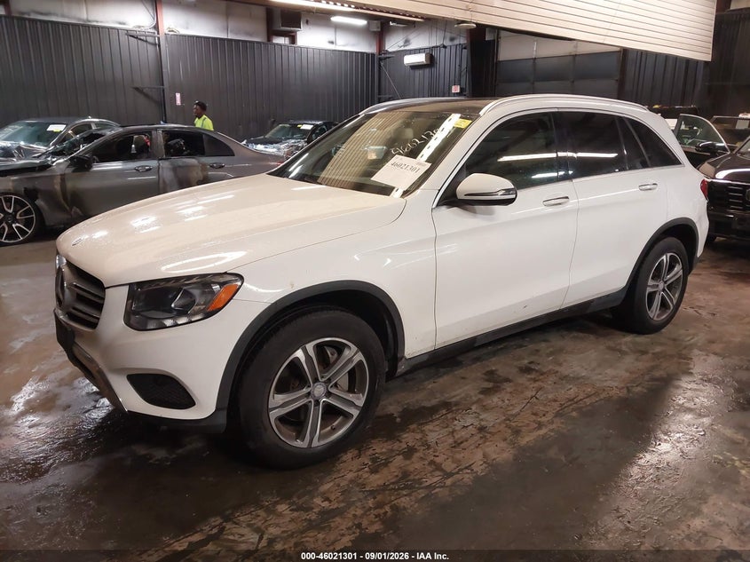 MERCEDES-BENZ GLC 300 - zdjęcie 2