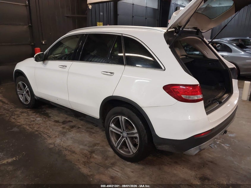 MERCEDES-BENZ GLC 300 - zdjęcie 3