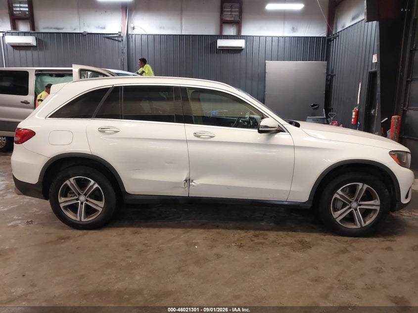 MERCEDES-BENZ GLC 300 - zdjęcie 6