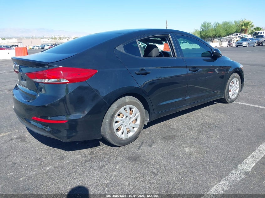 2018 HYUNDAI ELANTRA auction photo 4