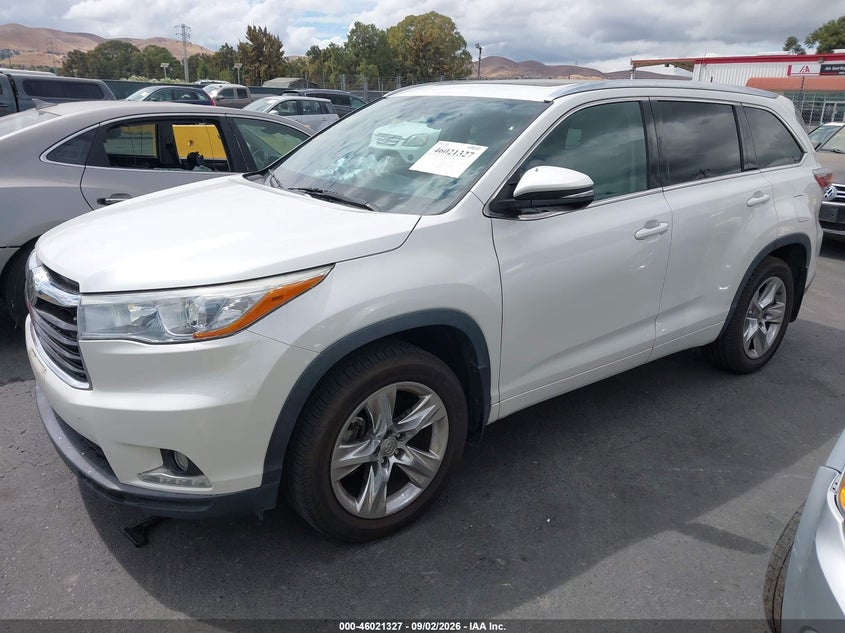 2015 TOYOTA HIGHLANDER auction photo 2
