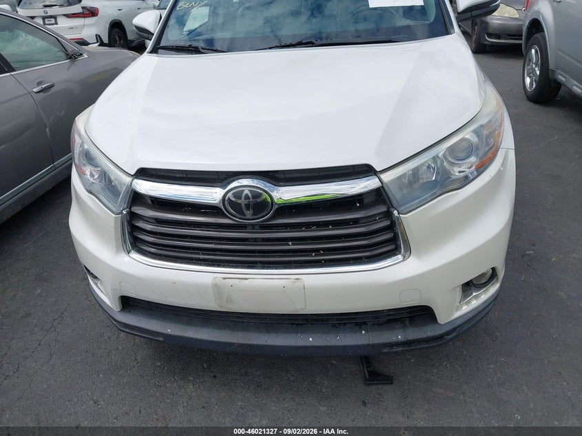 2015 TOYOTA HIGHLANDER auction photo 6