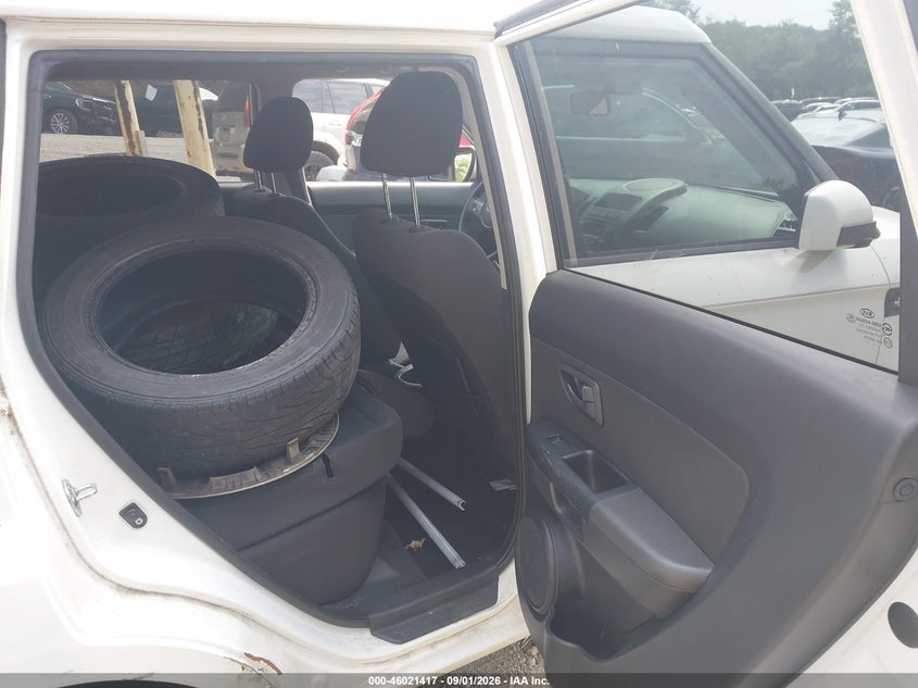 2012 KIA SOUL auction photo 8