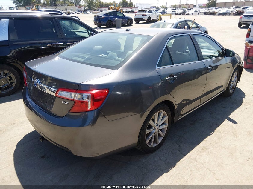 2014 TOYOTA CAMRY auction photo 4