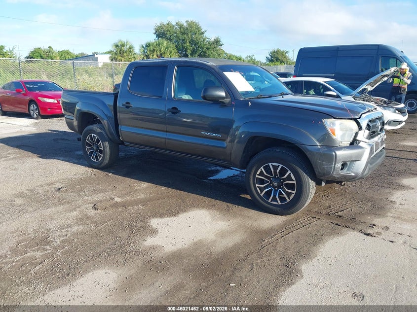 2015 TOYOTA TACOMA auction photo 1