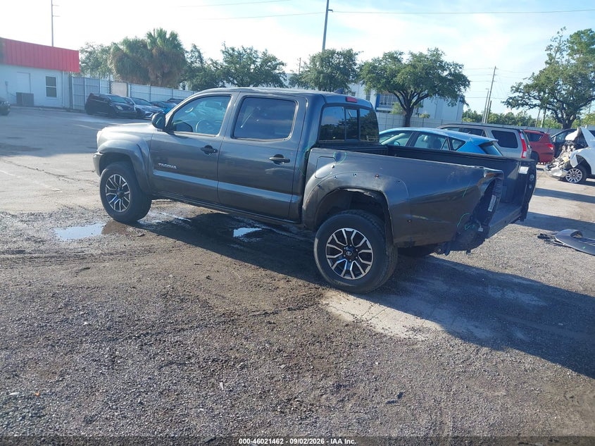 2015 TOYOTA TACOMA auction photo 3