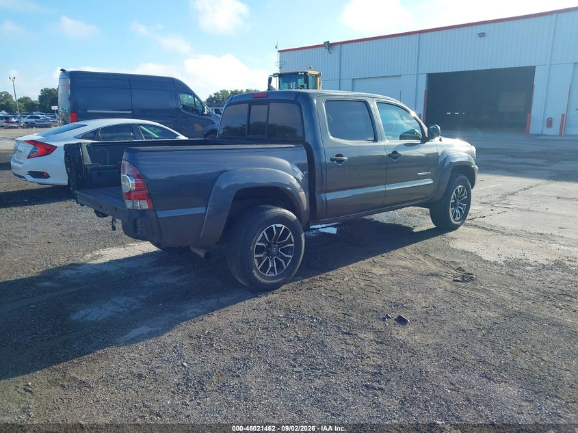 2015 TOYOTA TACOMA auction photo 4