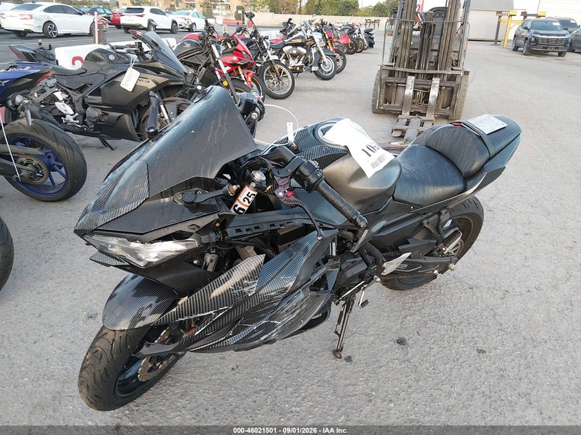 KAWASAKI EX650 2024