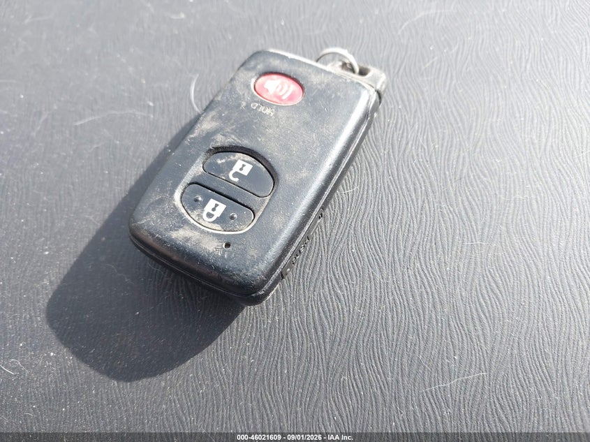 TOYOTA PRIUS - zdjęcie 11
