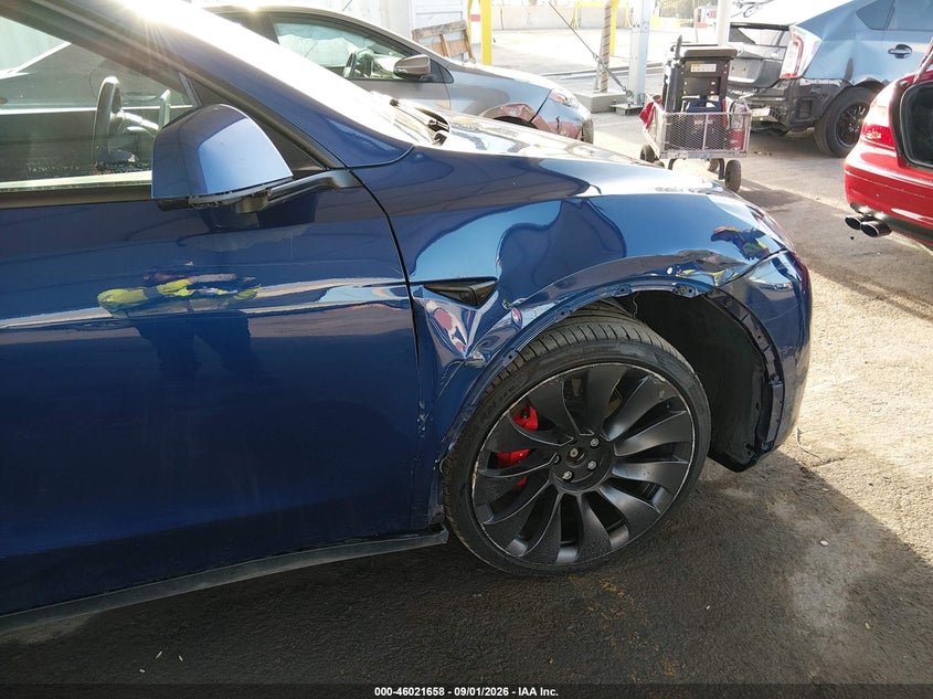 TESLA MODEL Y 2021 VIN 5YJYGDEF4MF197491