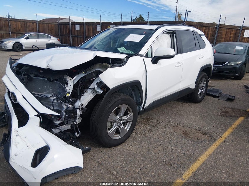 2025 Toyota RAV 4, Front End, IAAI, VIN 2T3P1RFV9SW596288 — photo 2