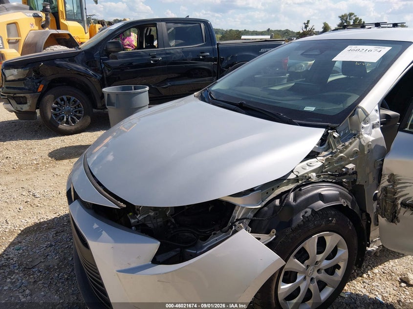2024 TOYOTA COROLLA auction photo 6