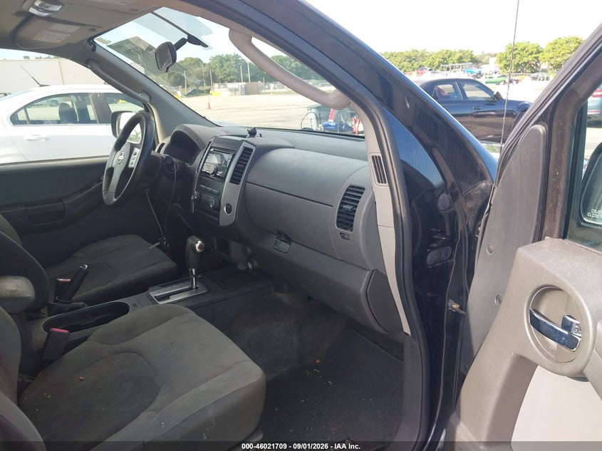 2011 NISSAN XTERRA auction photo 5