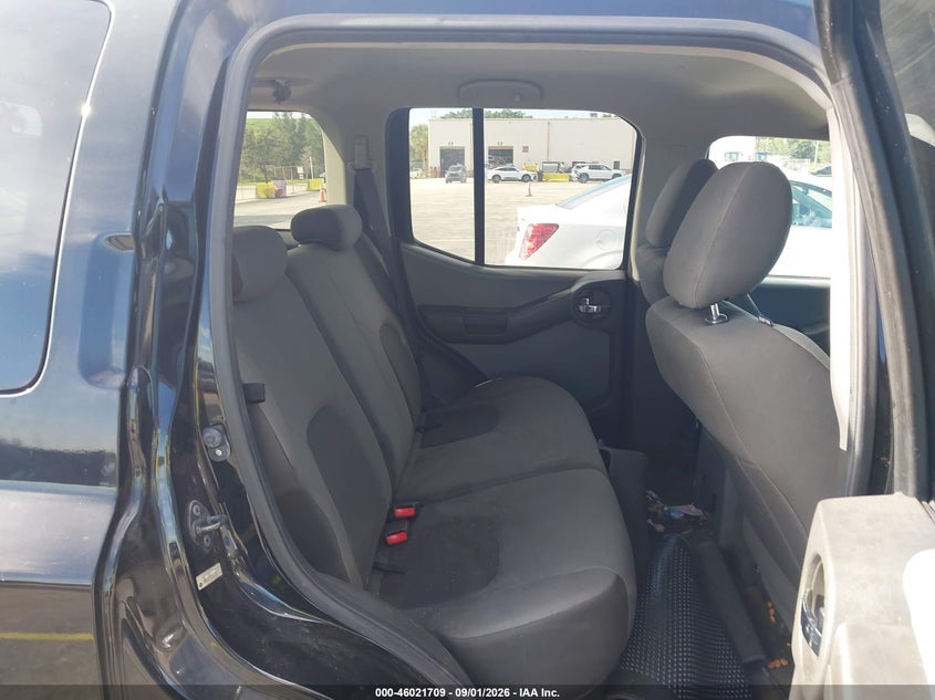 2011 NISSAN XTERRA auction photo 8